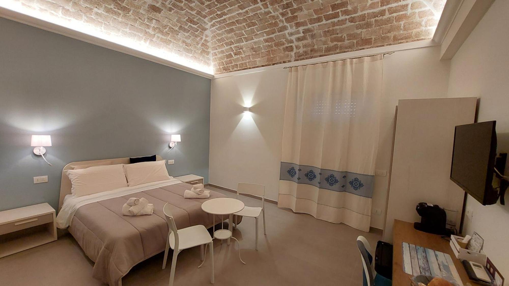 Victoria Royal Apartments & Rooms Termoli Exterior photo