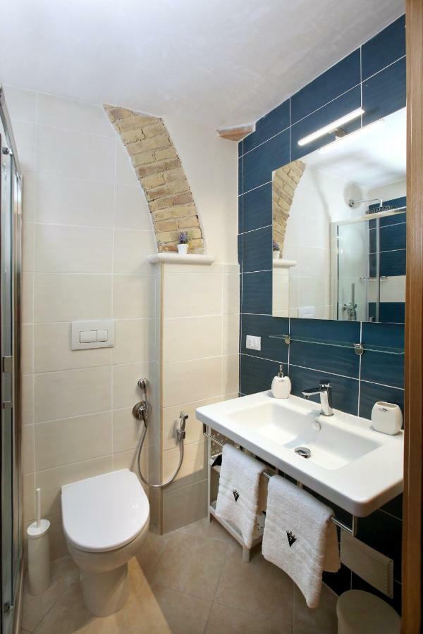 Victoria Royal Apartments & Rooms Termoli Exterior photo