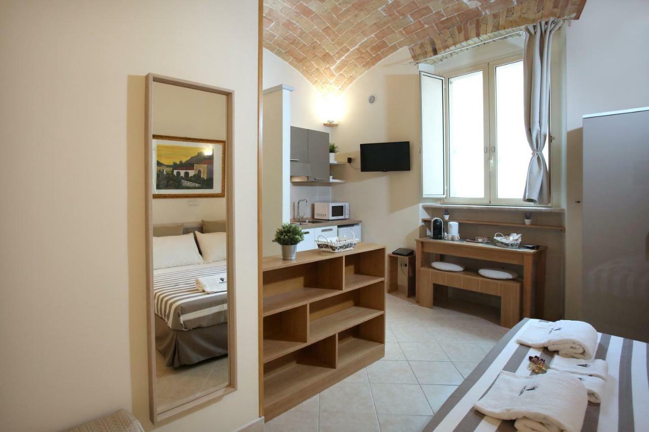 Victoria Royal Apartments & Rooms Termoli Exterior photo