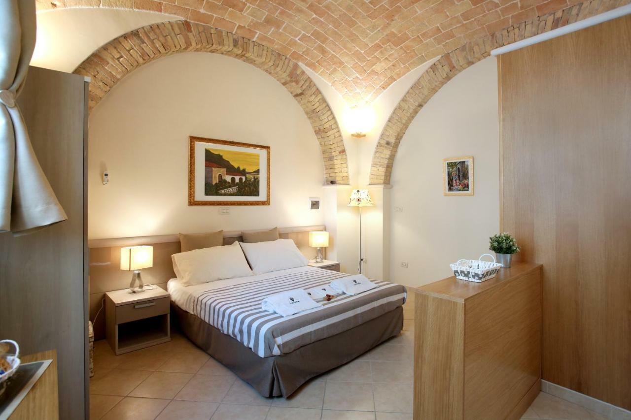 Victoria Royal Apartments & Rooms Termoli Exterior photo