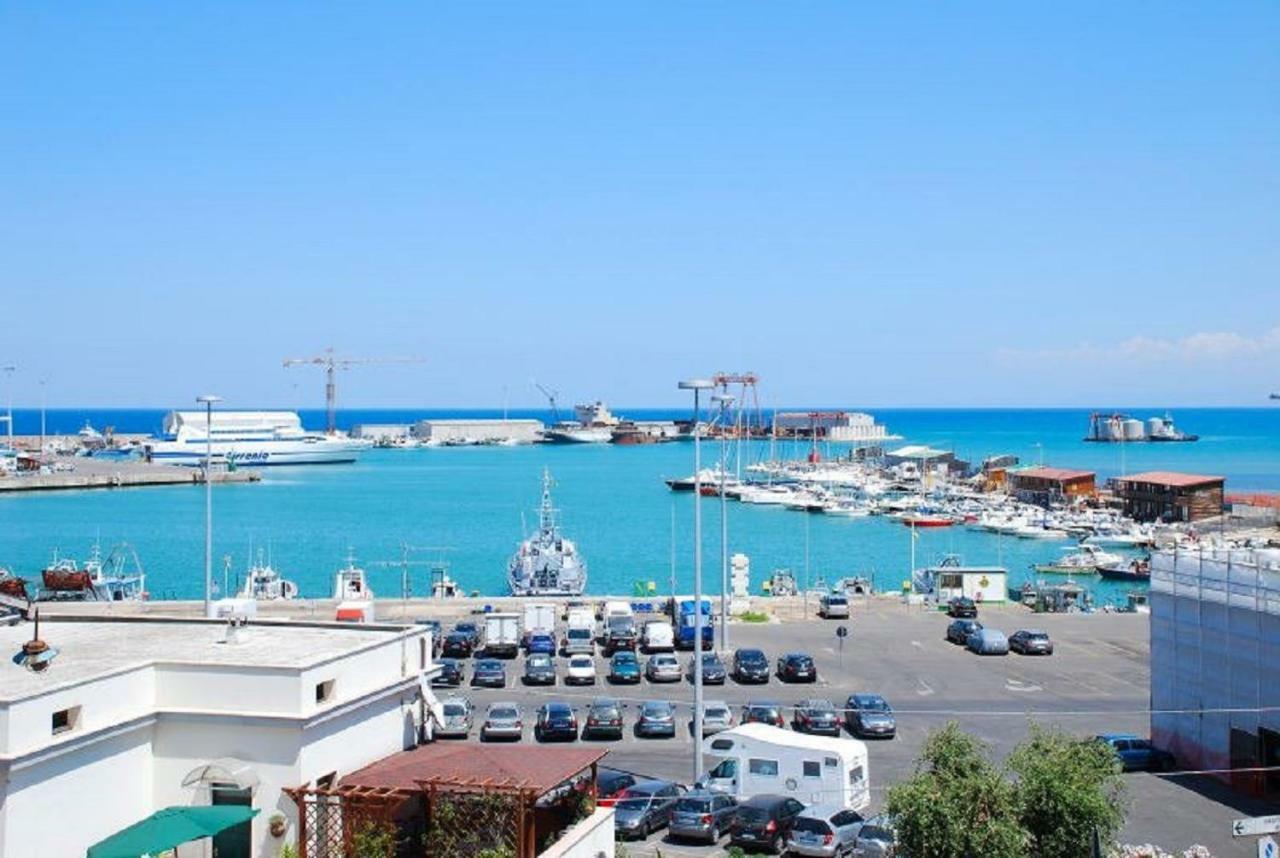 Victoria Royal Apartments & Rooms Termoli Exterior photo